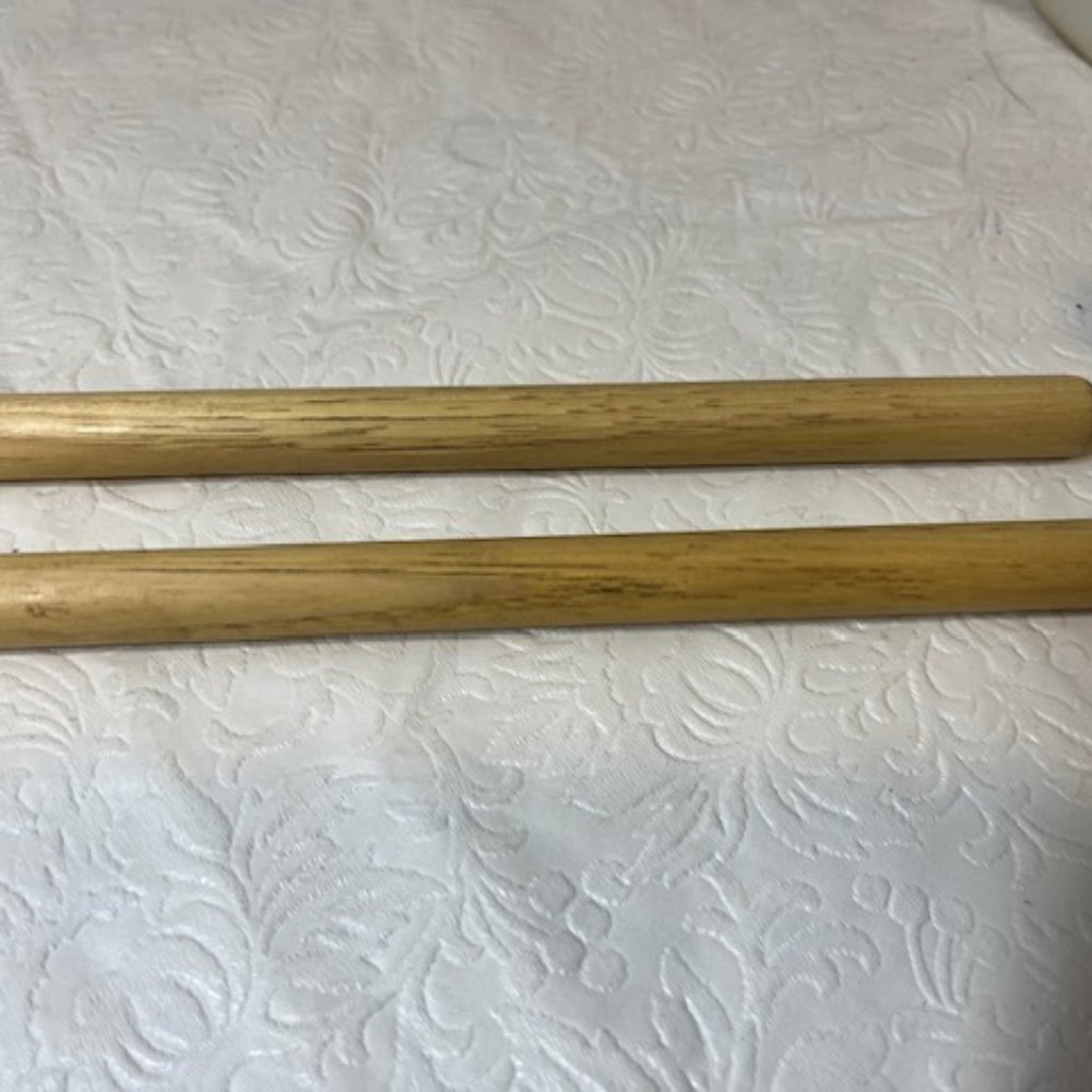 Vic Firth American Classic 5A Hickory Preowned, Drum Sticks 16" - Picture 8 of 9